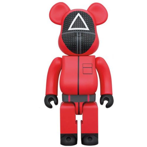 Bearbrick-1000-Squid-Game-Triangle-Guard