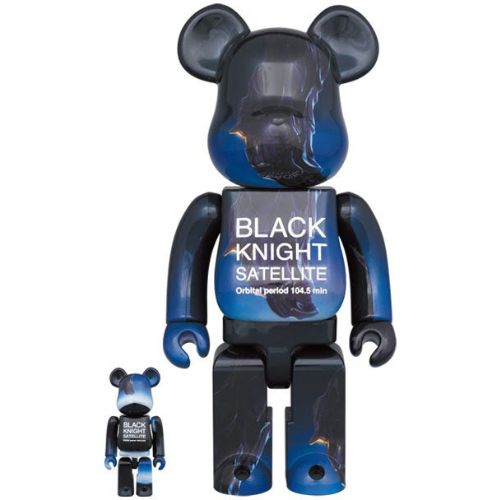 Bearbrick-set-Black-Knight-satelliet