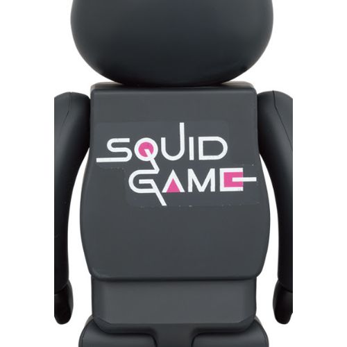 Bearbrick-set-Squid-Game-frontman-achterkant