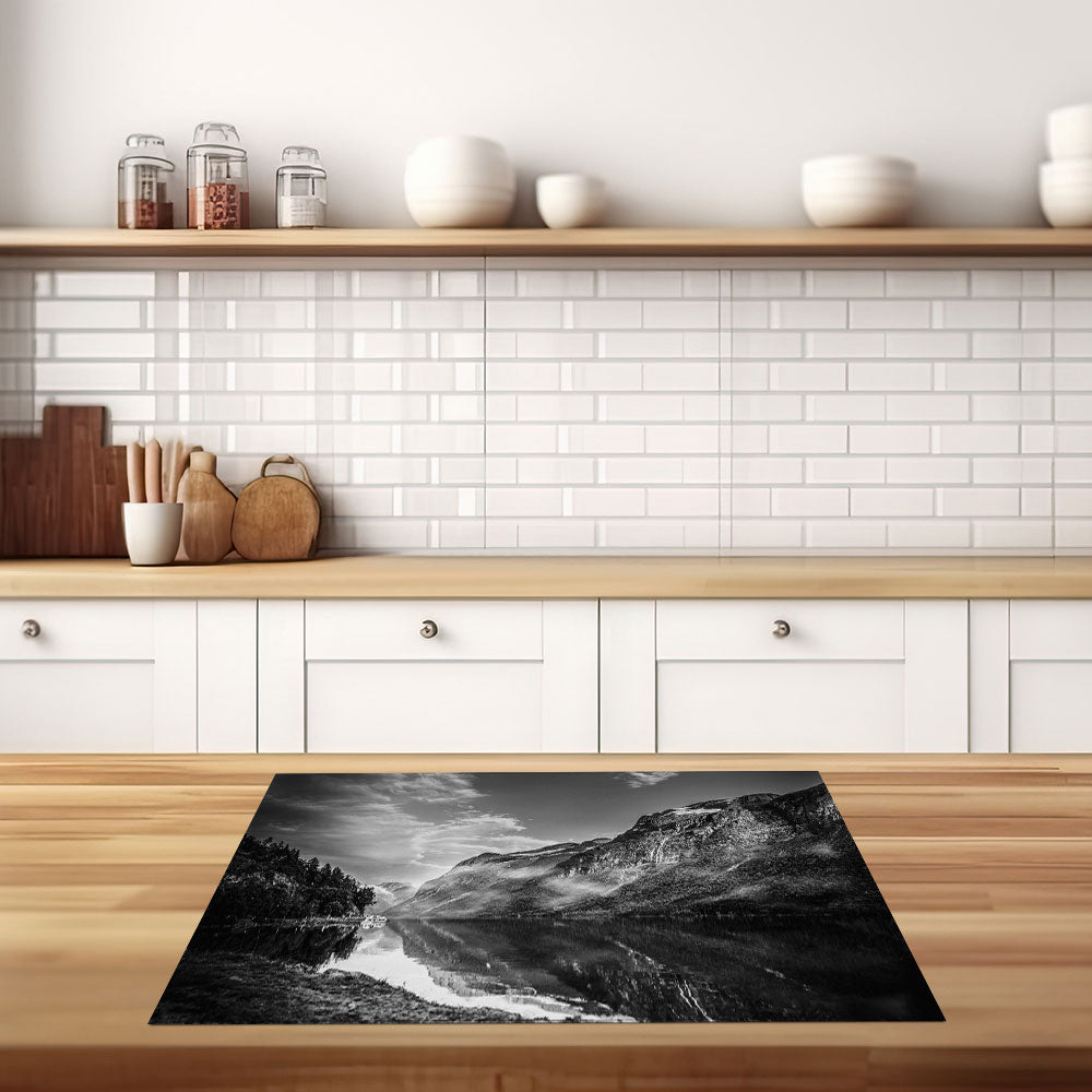 inductiebeschermer zwart wit landschap berg keuken